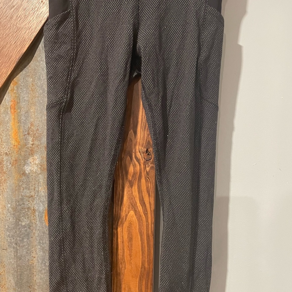Old school Lululemon joggers with pockets!